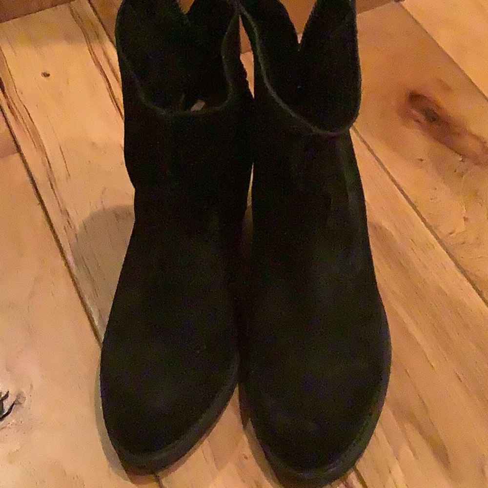 Frye Black Heeled Suede shoes new no box